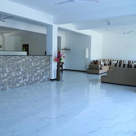 Hikka Regent Hotel ฮิกคาดูวา ภายนอก รูปภาพ